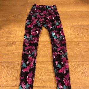 Lulu workout pants